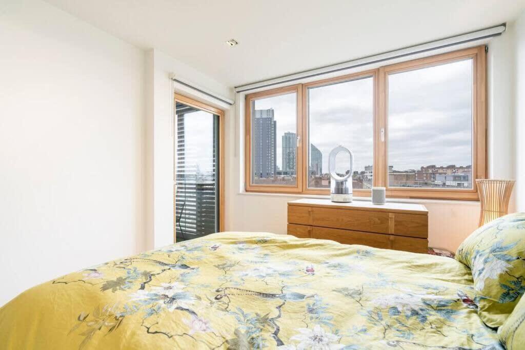 1 Bedroom Penthouse Flat In East London Exterior foto